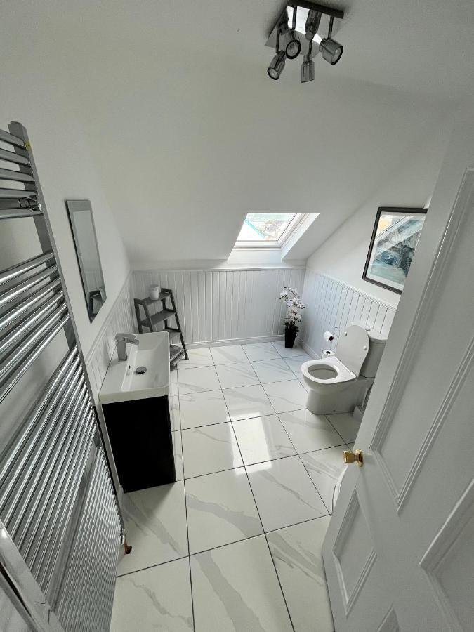 57 Main Street Newcastle Luxury Central Apartment Экстерьер фото